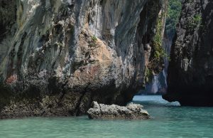 Ultimate Guide to Island Hopping in Thailand: Top Destinations & Tips